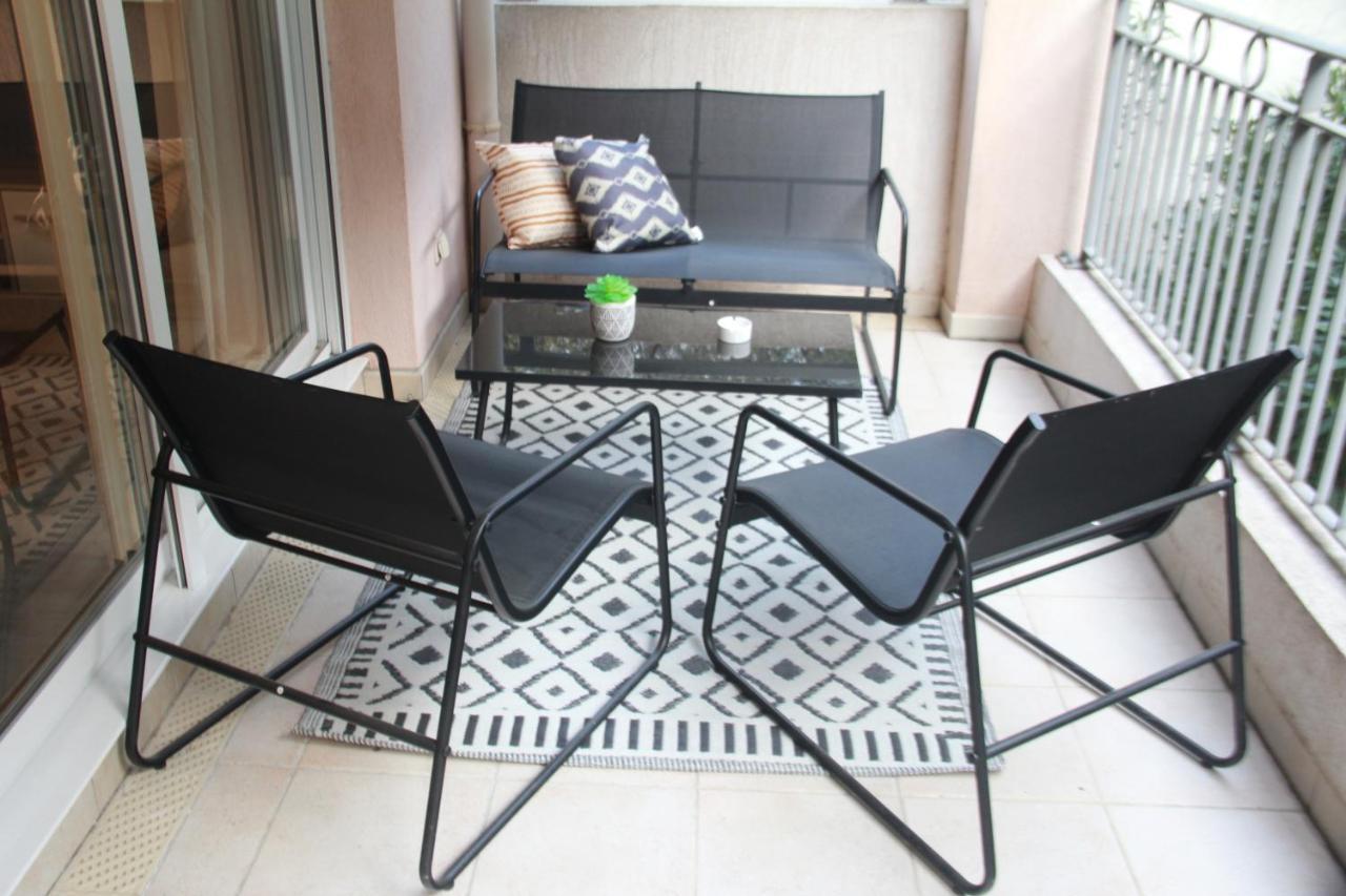 La Villa Ondine - Spacieux Appartement Sur Les Collines Nicoises - Piscine - 2 Parkings - Clim - Wifi Nizza Kültér fotó