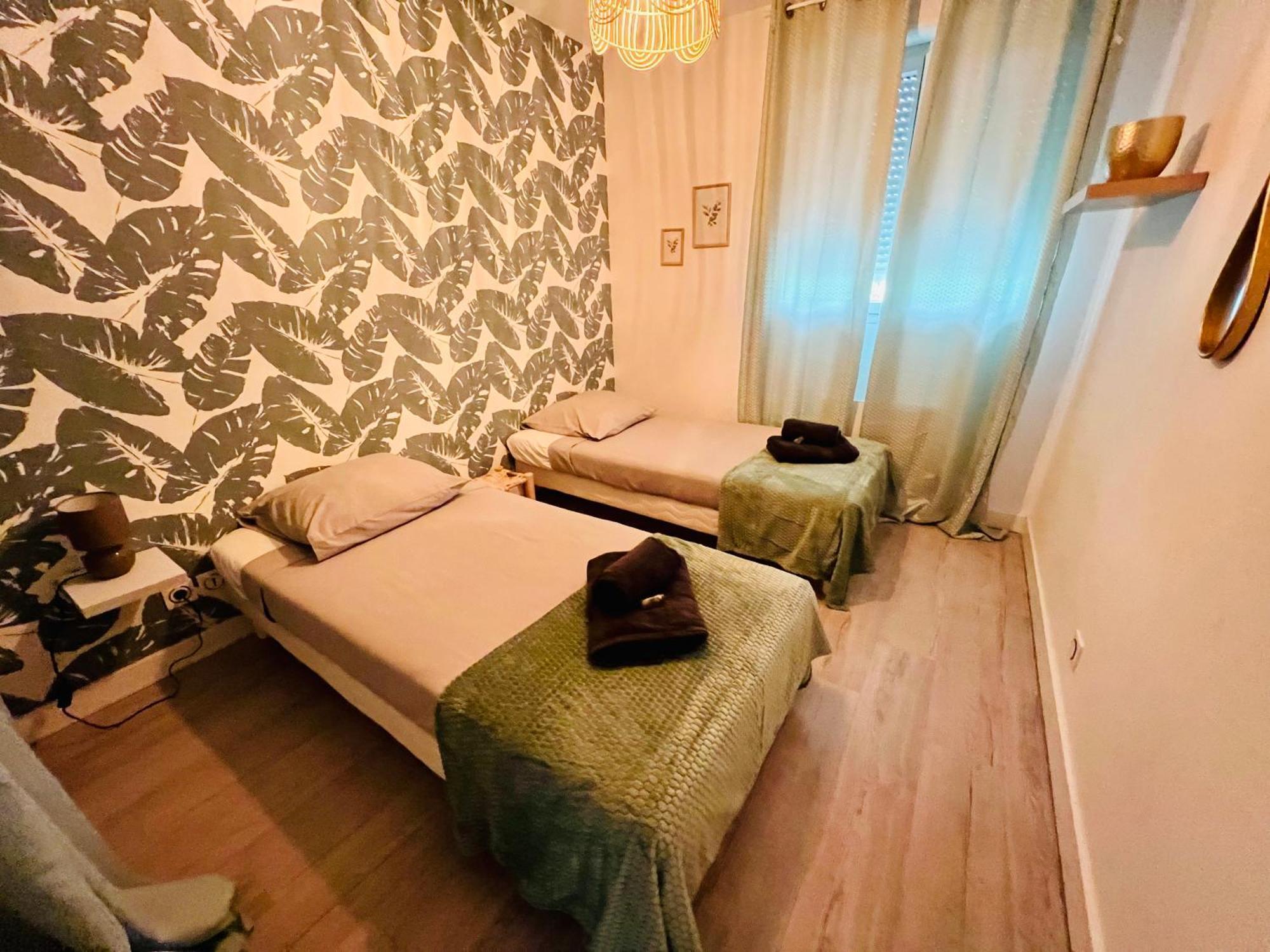 La Villa Ondine - Spacieux Appartement Sur Les Collines Nicoises - Piscine - 2 Parkings - Clim - Wifi Nizza Kültér fotó